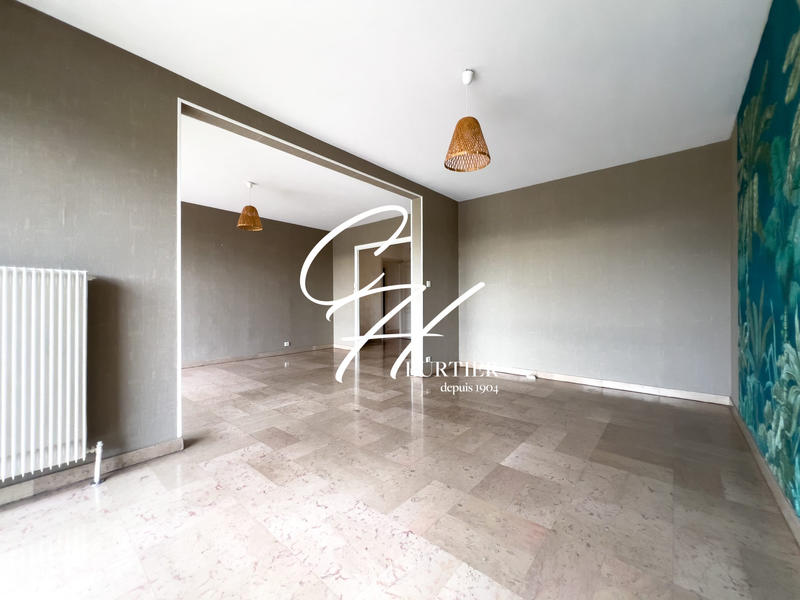 Appartement - 98 m² - 4 pièces