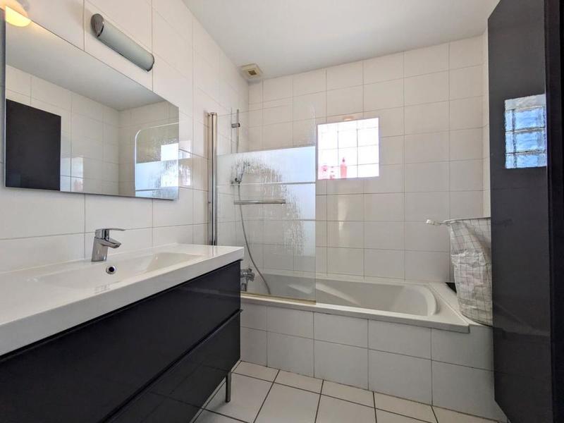 Maison - 100 m² - 6 pièces