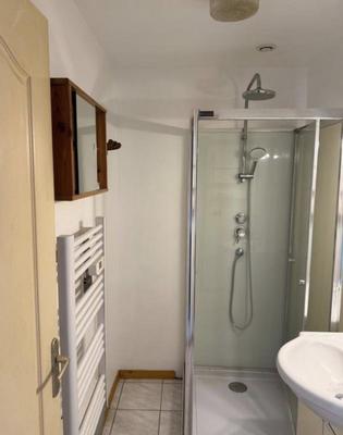 Appartement ancien - 33 m² - 2 pièces