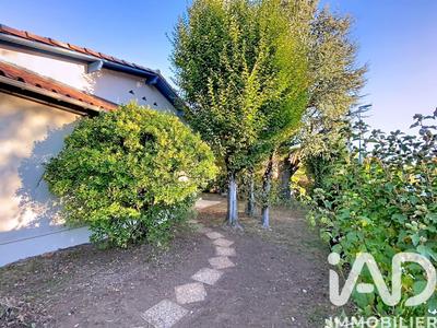 Maison - 82 m² - 6 pièces