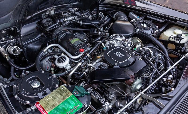 Rolls-Royce Corniche V8