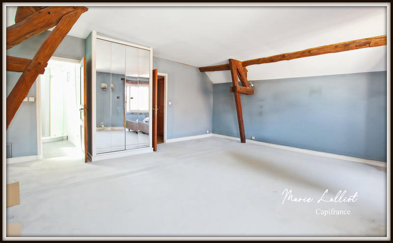 Maison - 322 m² - 11 pièces