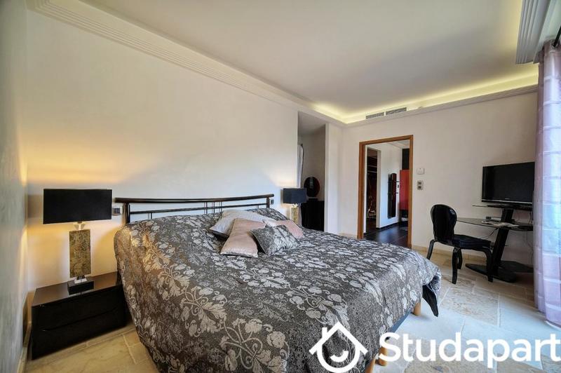 Chambre - 25 m² - 1 pièce