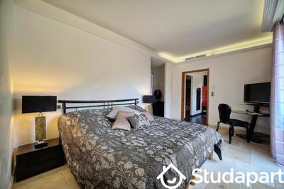 Chambre - 25 m² - 1 pièce