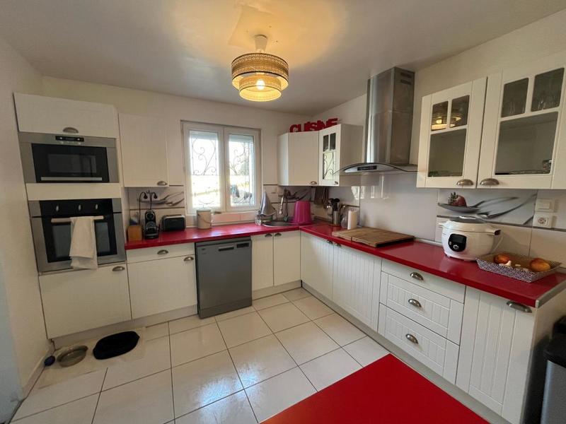 Maison - 104 m² - 4 pièces