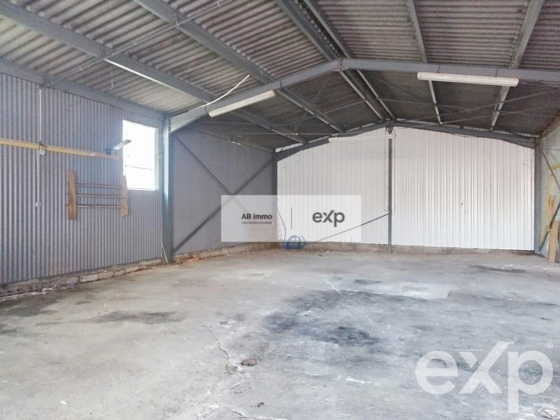 Local d'activités - 150 m²
