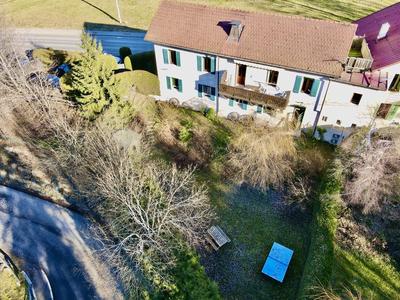 Maison - 328 m² - 13 pièces