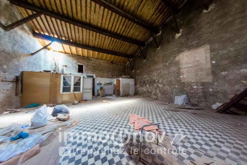 Maison - 280 m² - 6 pièces