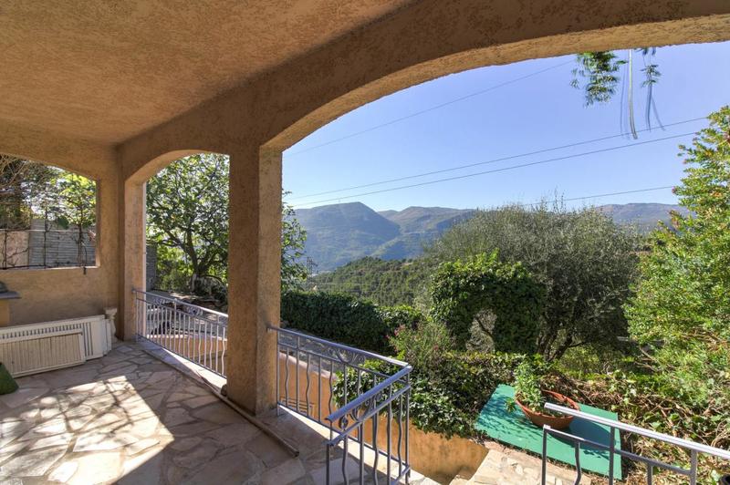 Maison - 90 m² - 3 pièces