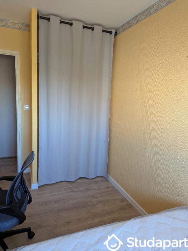 Chambre - 10 m² - 1 pièce