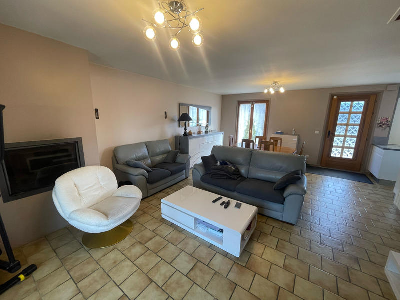 Maison - 92 m² - 6 pièces