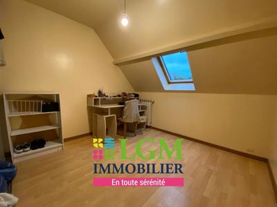 Maison - 210 m² - 5 pièces
