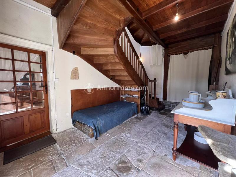 Maison - 259 m² - 7 pièces