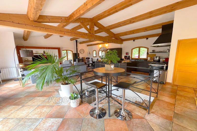 Villa - 157 m² - 7 pièces