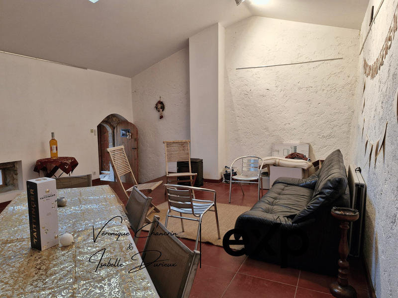 Maison ancienne - 181 m² - 8 pièces