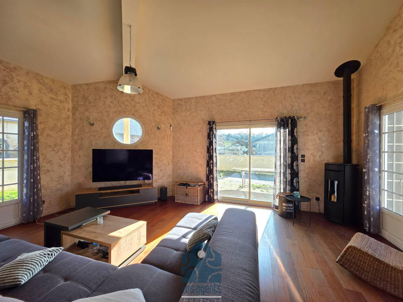 Maison - 150 m² - 4 pièces