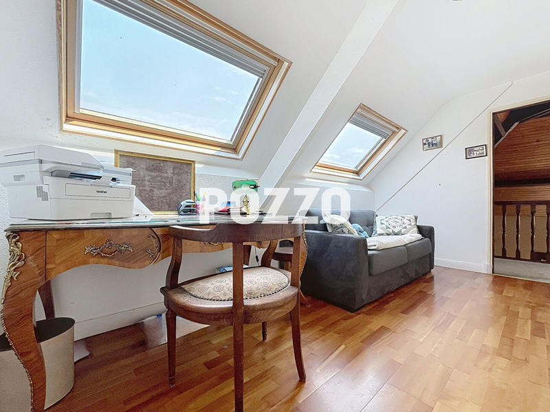 Maison - 174 m² - 7 pièces