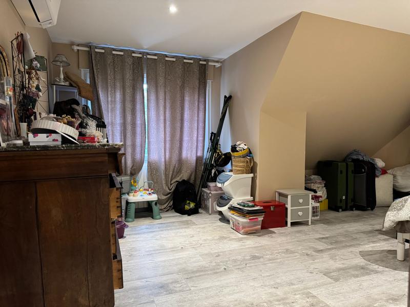 Maison - 265 m² - 7 pièces