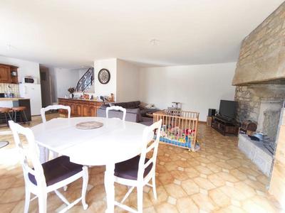 Maison en pierre - 103 m² - 5 pièces