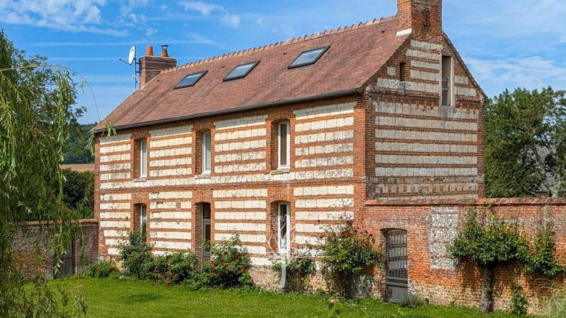 Propriété - 180 m² - 6 pièces