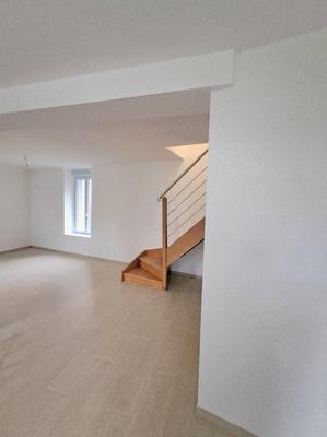 Maison - 93 m² - 4 pièces