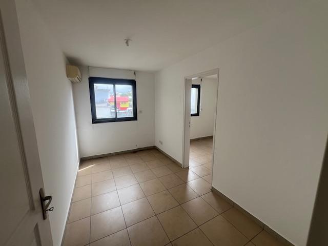 Appartement ancien - 71 m² - 3 pièces