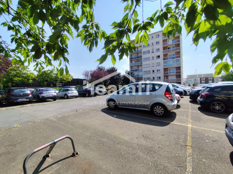 Parking / Garage - 204 m²