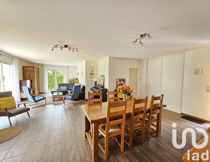 Maison - 143 m² - 7 pièces