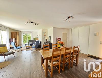 Maison - 143 m² - 7 pièces