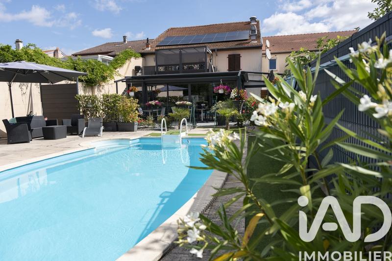 Appartement - 160 m² - 4 pièces