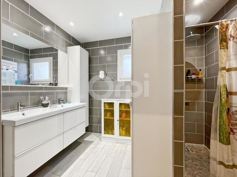 Maison - 152 m² - 7 pièces