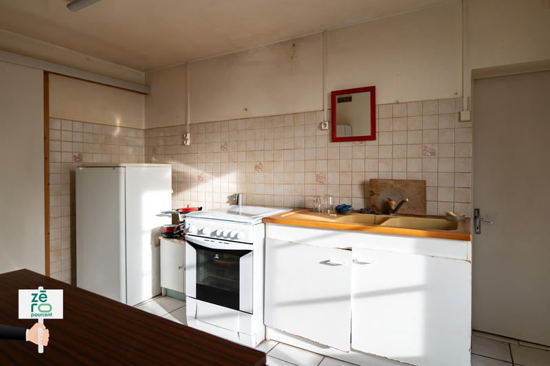 Maison - 300 m² - 3 pièces