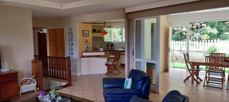 Maison - 239 m² - 9 pièces