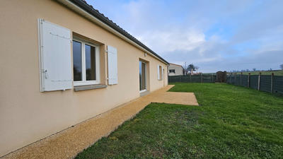 Maison - 92 m² - 4 pièces