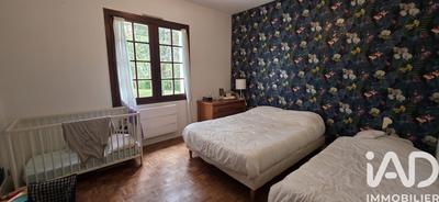 Maison - 167 m² - 6 pièces