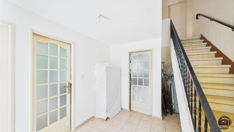 Maison traditionnelle - 160 m² - 6 pièces