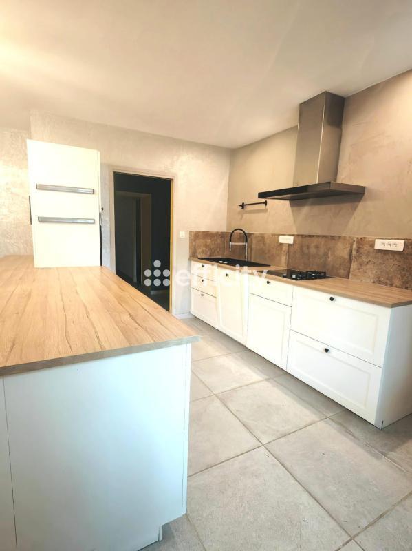 Longère - 194 m² - 6 pièces