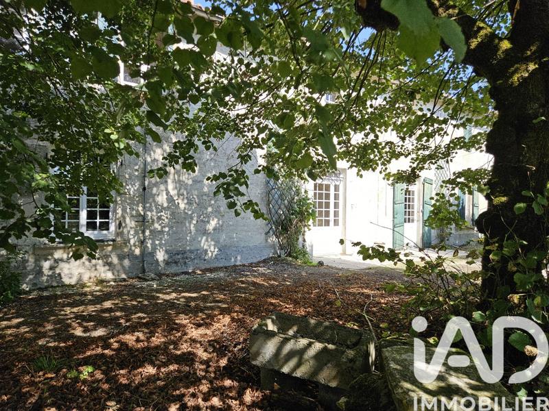 Maison - 301 m² - 8 pièces