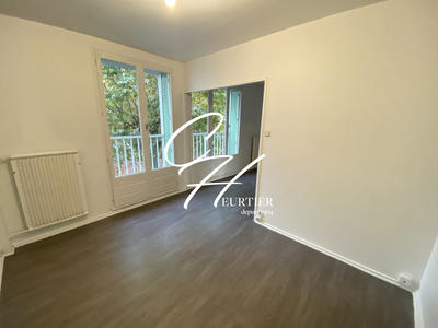 Appartement - 70 m² - 4 pièces