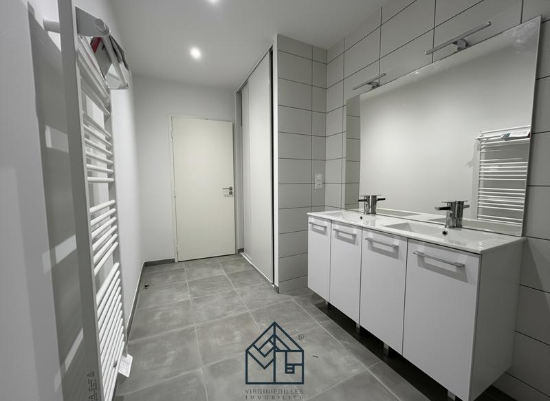 Appartement - 95 m² - 4 pièces