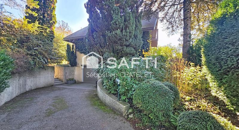 Maison - 185 m² - 7 pièces