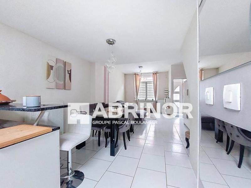 Maison - 83 m² - 4 pièces