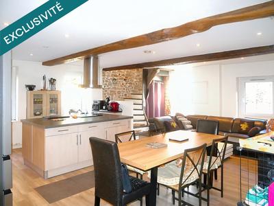 Maison - 121 m² - 7 pièces