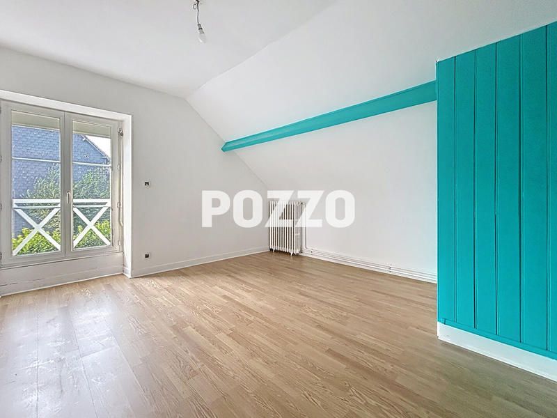 Maison - 92 m² - 5 pièces
