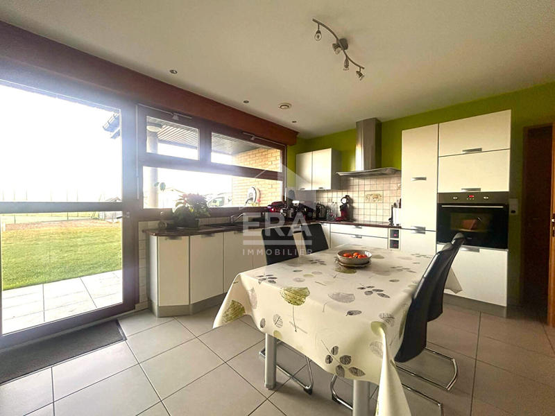 Maison - 209 m² - 9 pièces