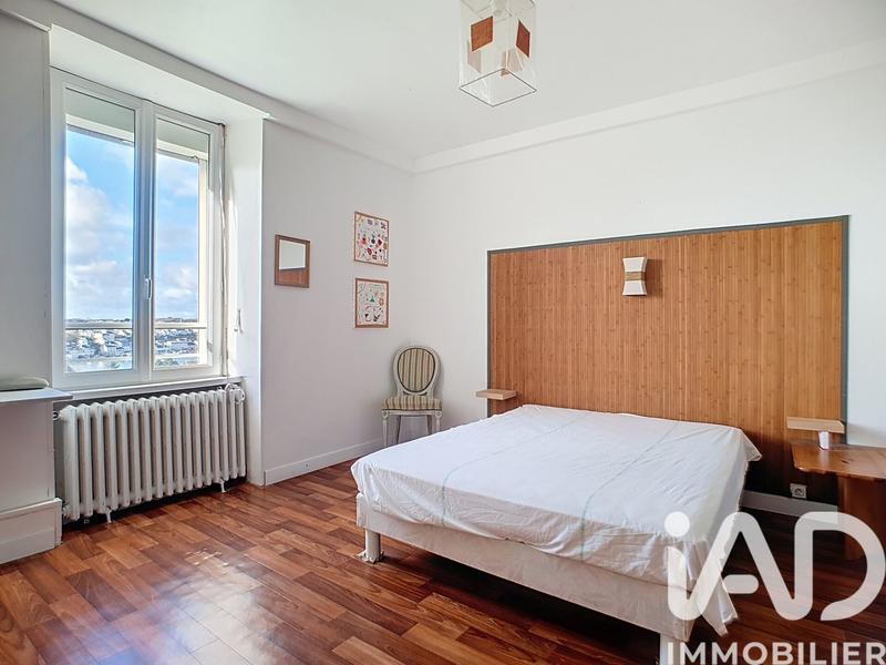 Maison - 148 m² - 9 pièces