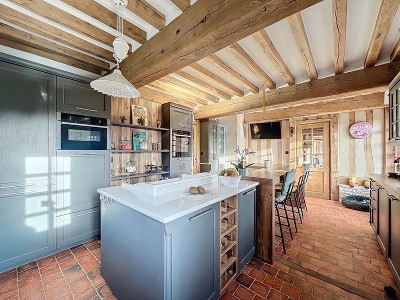 Maison - 262 m² - 6 pièces