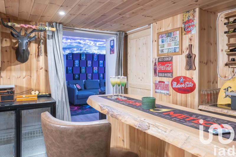 Châlet - 223 m² - 9 pièces