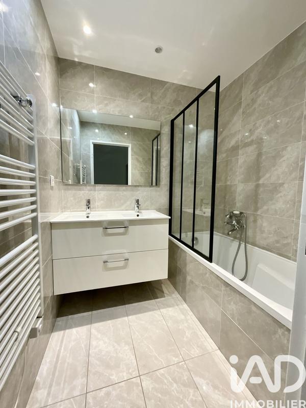 Maison - 98 m² - 6 pièces