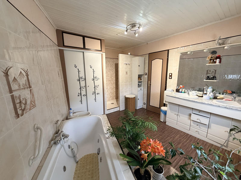 Maison - 151 m² - 5 pièces